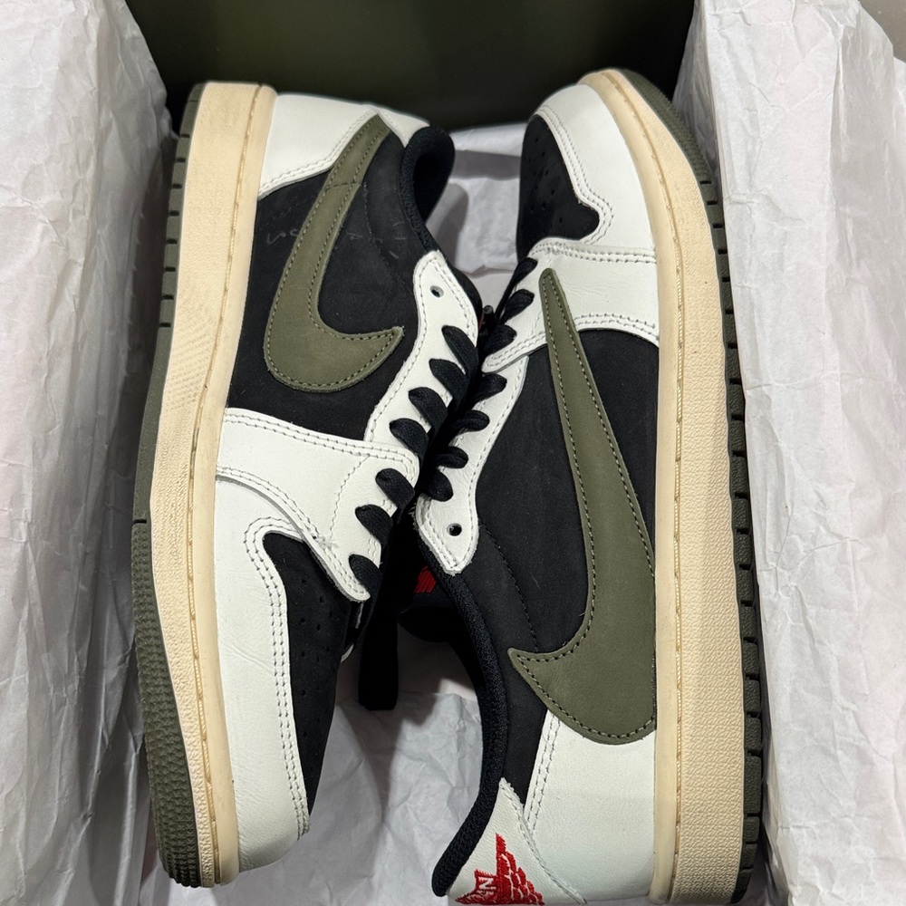 Nike Air Jordan Low SP Sneakers